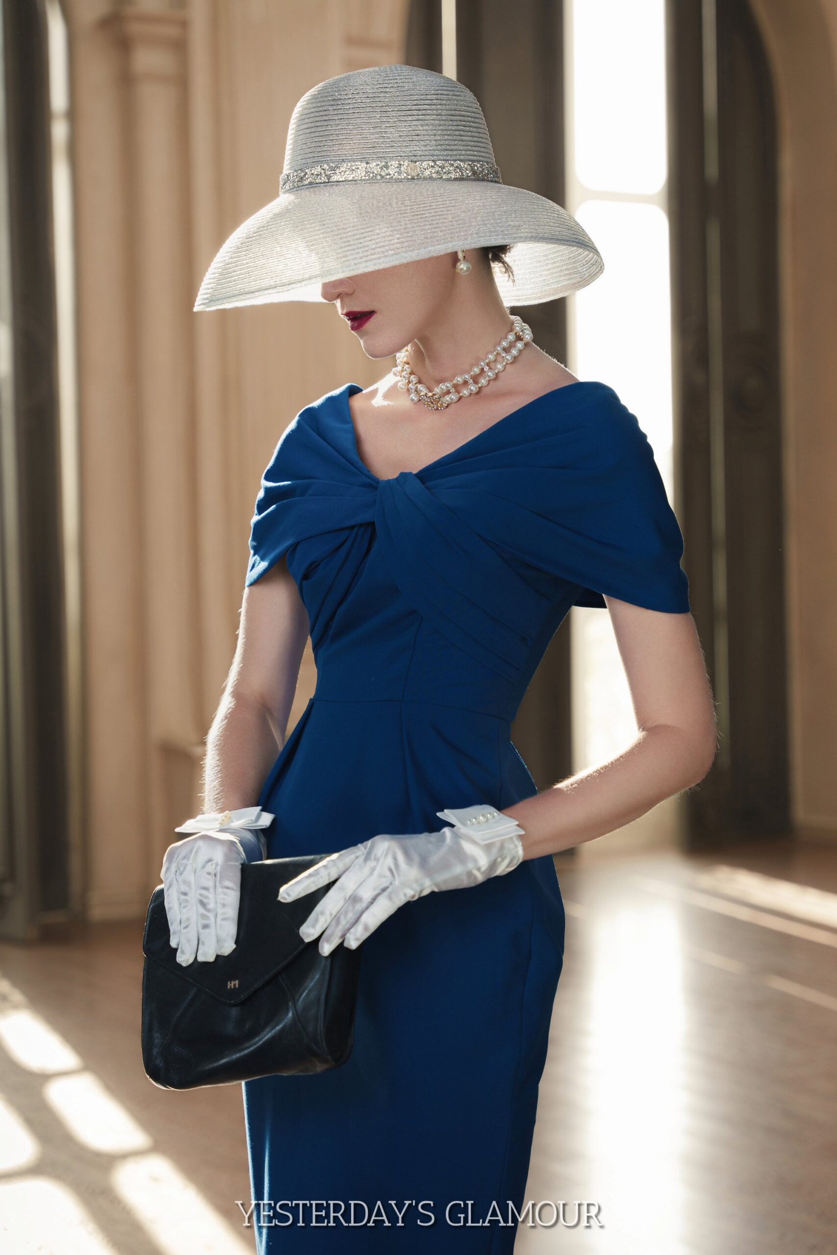 Bria Elegant Tulip Silhouette Dress with Structured Shoulder Design - Image 3